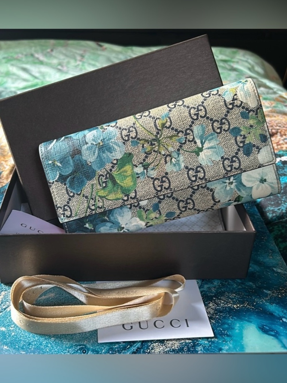 SOLD Like New GUCCI Bloom Long Wallet